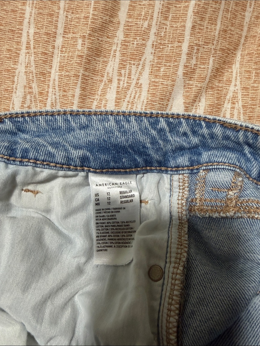 American Eagle Outfitters Light Blue Distressed High-Rise Jeans - Picture 2 of 7